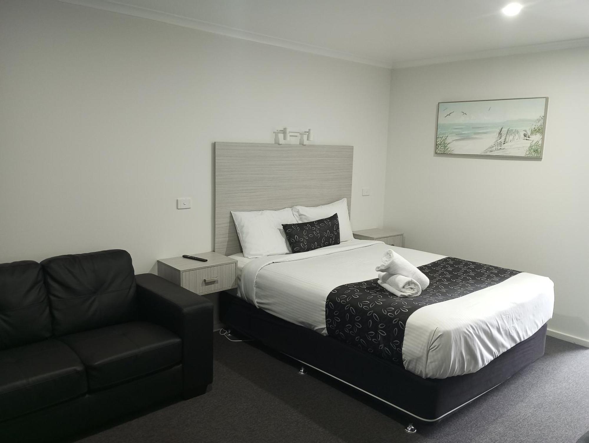 Big Valley Lakeside Paradise Motor Inn Shepparton Exterior foto